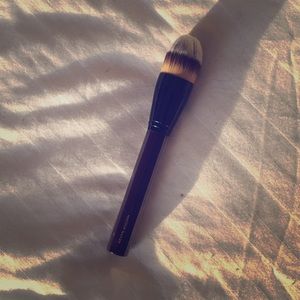 Kevyn Aucoin The Foundation Brush